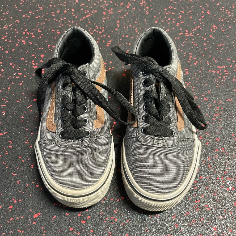 Vans Kids Sneakers in Gray and Brown